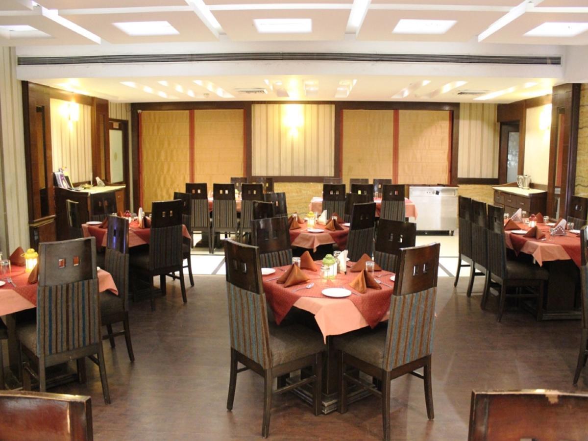 Hotel Raj Continental Amritsar Exterior photo